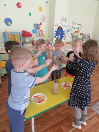 День весеннего равноденствия День весеннего равноденствия.